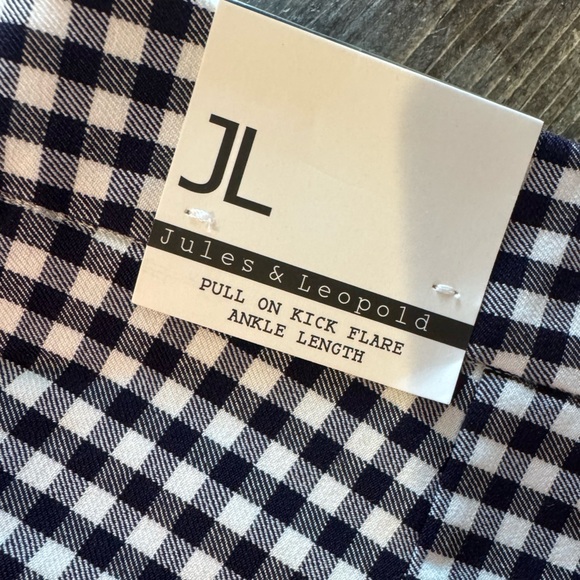 JULES& LEOPOLD Black& White Checkered Pants- pull on kick flare fun& flattering - Picture 4 of 9